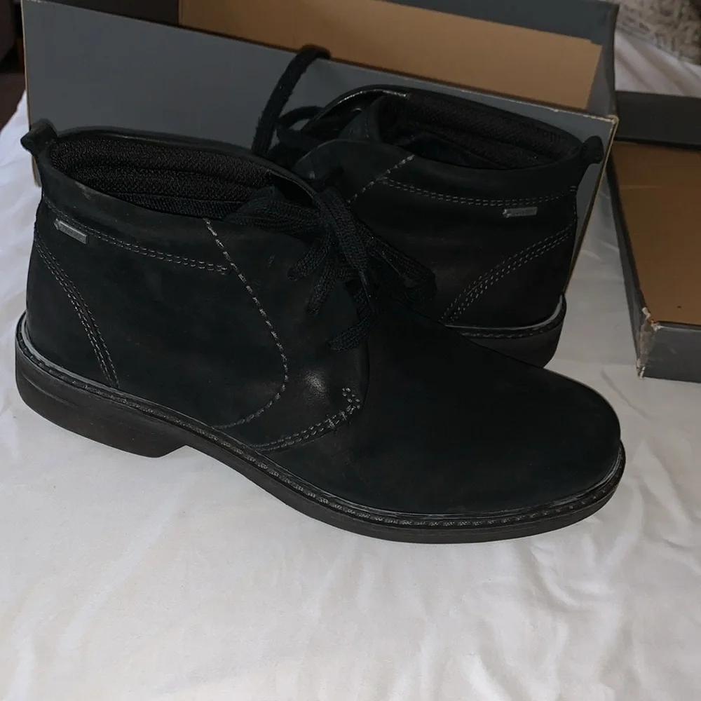 Gently Loved Mens Mid Calf Lace Shoe by ECCO